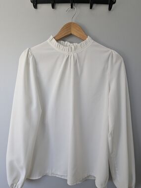 Elegant White Ruffled-Neck Long Sleeve Blouse